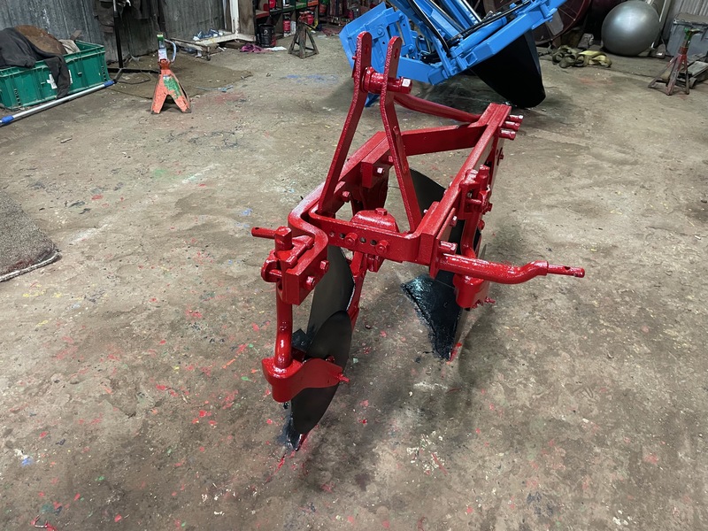 Tillage - Plows  Massey Ferguson 2 Furrow Plow - 3 Point Hitch Photo